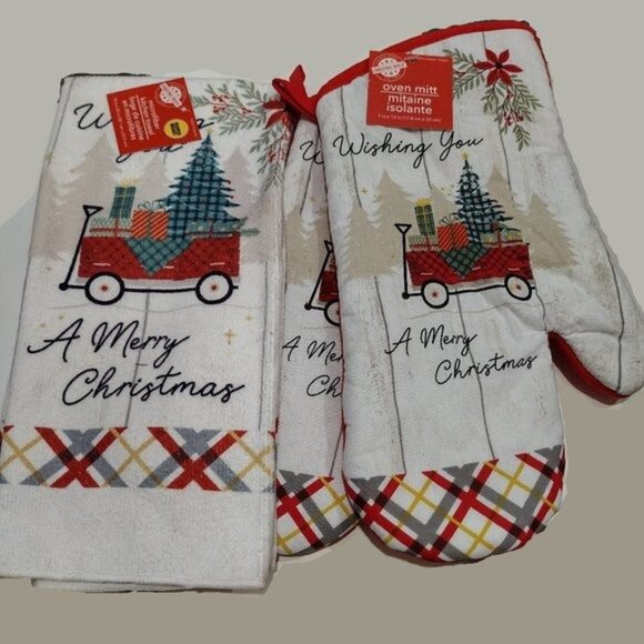 Holiday Oven Mitts Towel Set, A Merry Christmas Kitchen Linens Red Wagon NEW - Picture 1 of 3
